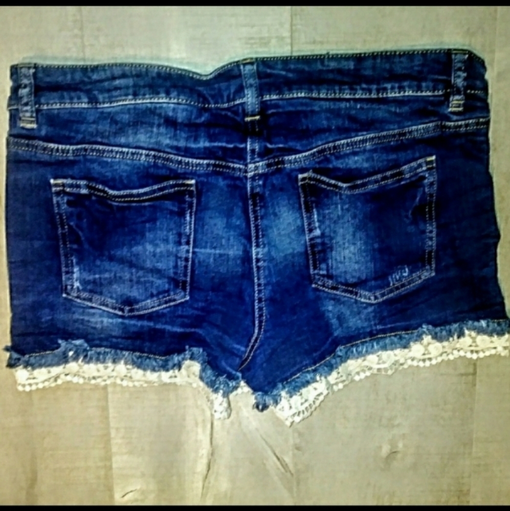 Next Beachwear Denim Lace Shorts Size 10 NWOT - Picture 4 of 8